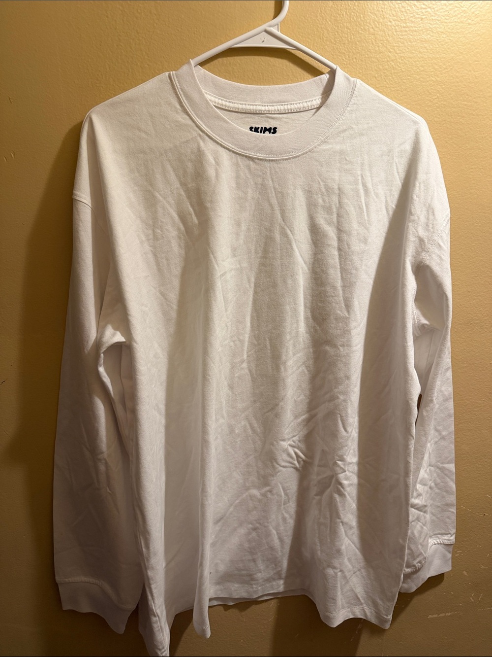 SKIMS White Long-Sleeve Crewneck Shirt